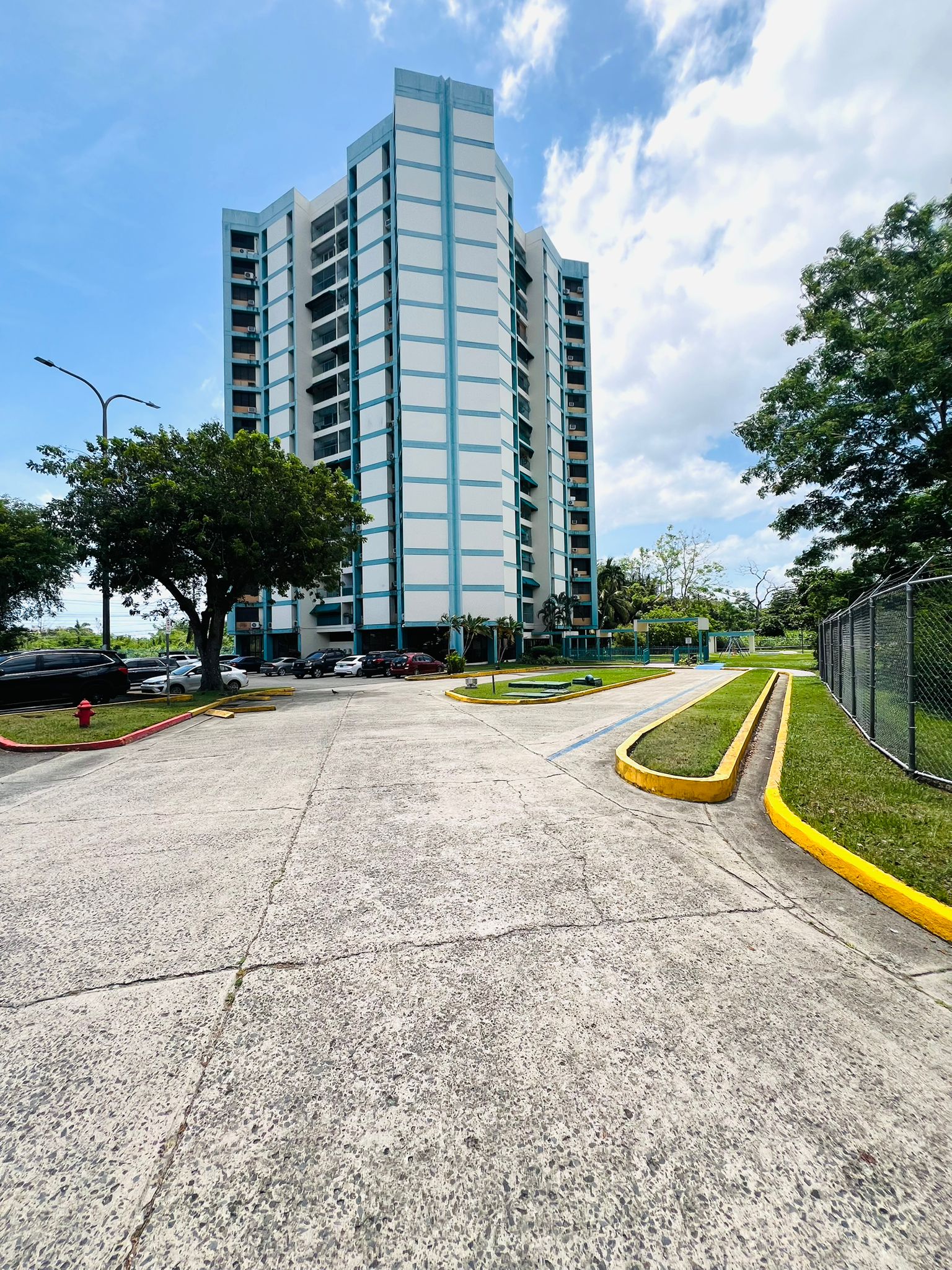 Apartamento Ideal en Carolina con Excelente Acceso — Carolina, Puerto Rico